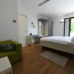 House Bucic - 1 בית נופש