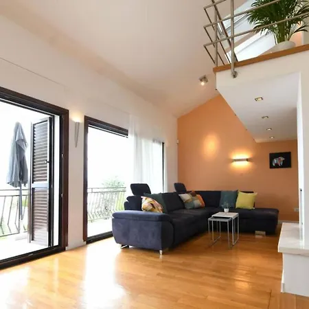 House Bucic - 1 * Mošćenička Draga
