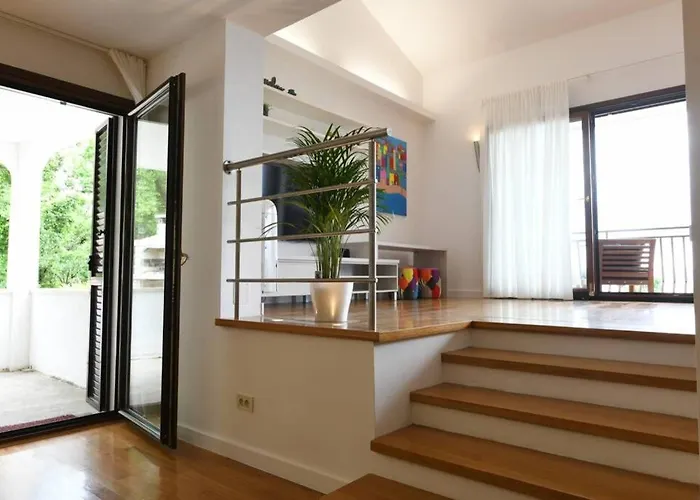 House Bucic - Apartment 1 * Mošćenička Draga