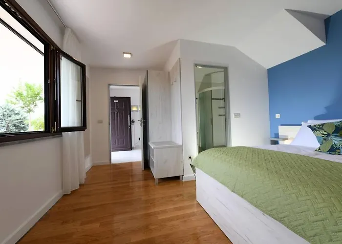 Feriehus House Bucic - Apartment 1 Mošćenička Draga