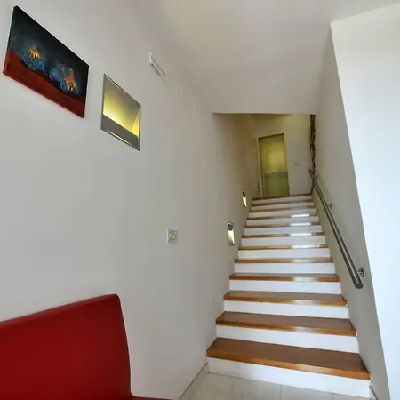 Feriehus Grosses Reihenhaus Mit Viel Gruen Und Meerblick *