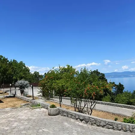 Feriehus Grosses Reihenhaus Mit Viel Gruen Und Meerblick *
