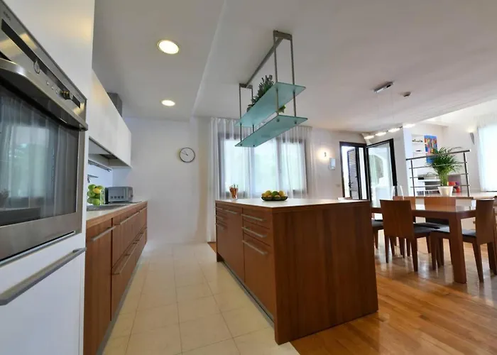 House Bucic - Apartment 1 Дом отдыха